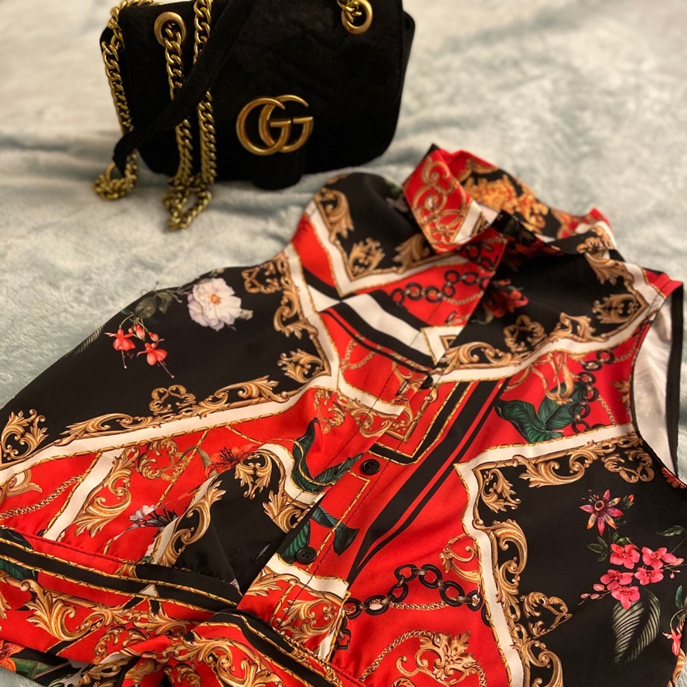 TOP VERSACE STYLE BLOUSE ❤️